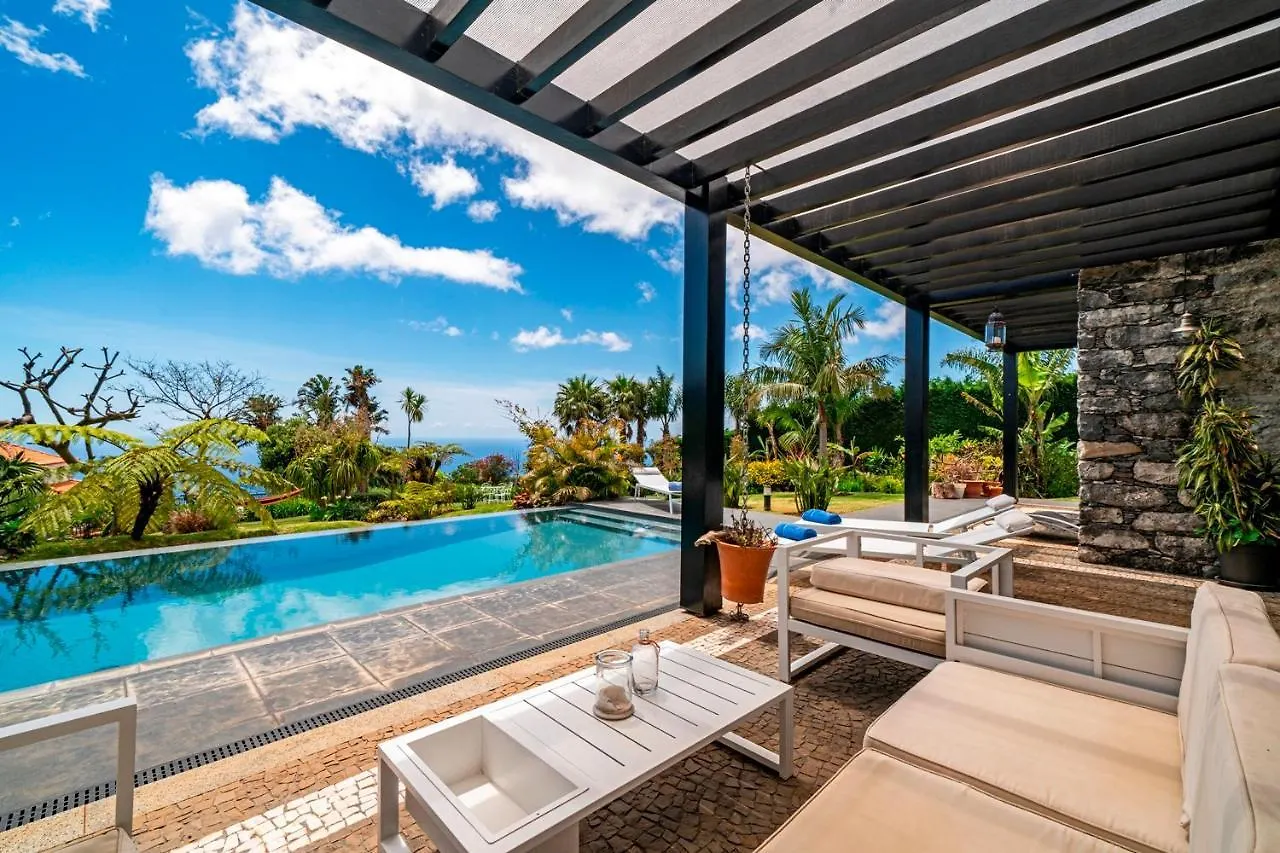 Villa Ourmadeira - Garden Paradise, Stunning Calheta  Portugal